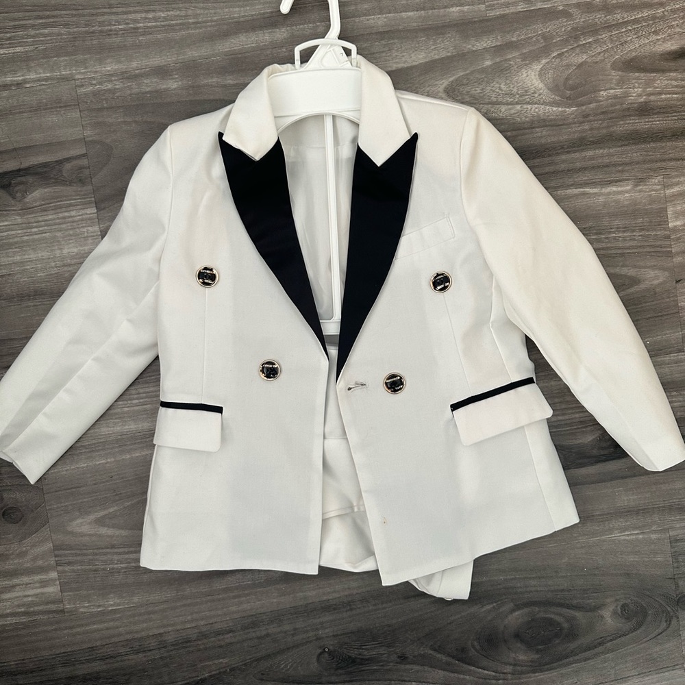 Suit for boys size 4-5